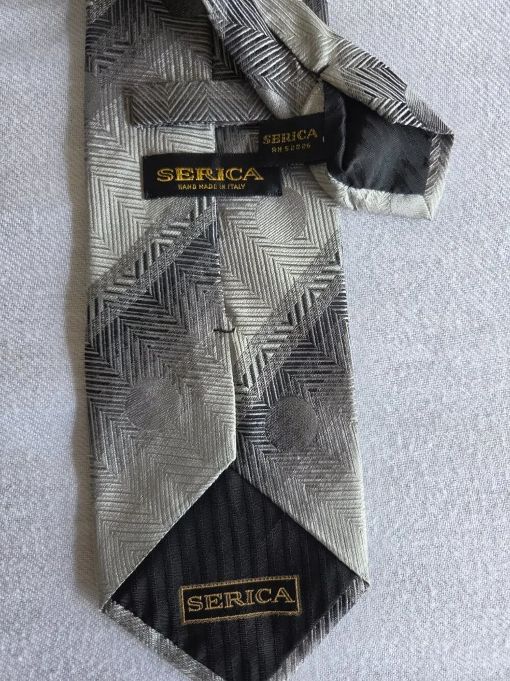 Serica 100% Pure Silk Silver Gray Geometric Tie Hand Made in Italy